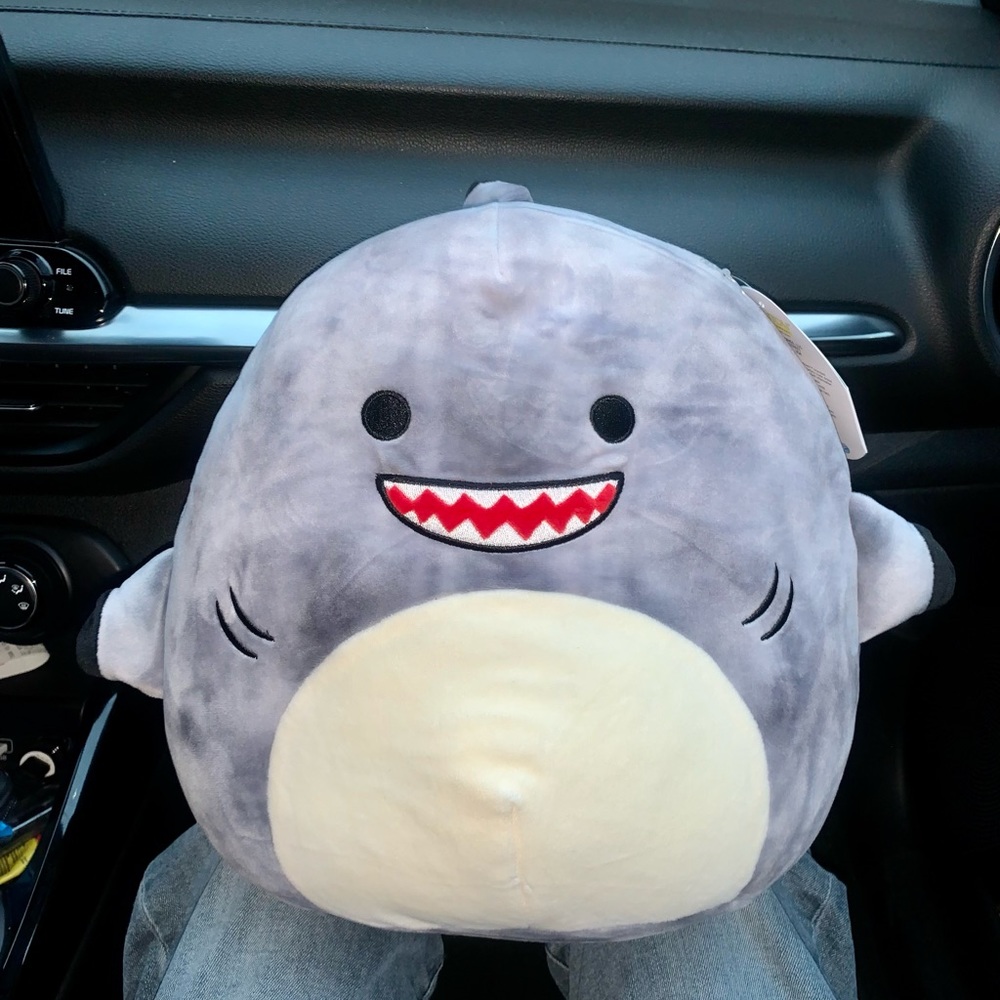 Squishmallows Gordon the Shark